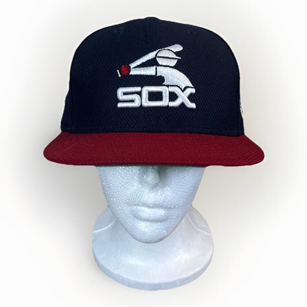 New Era White Sox Baseball Hat Throwback Fitted Hat 7 1/4” Red Bill